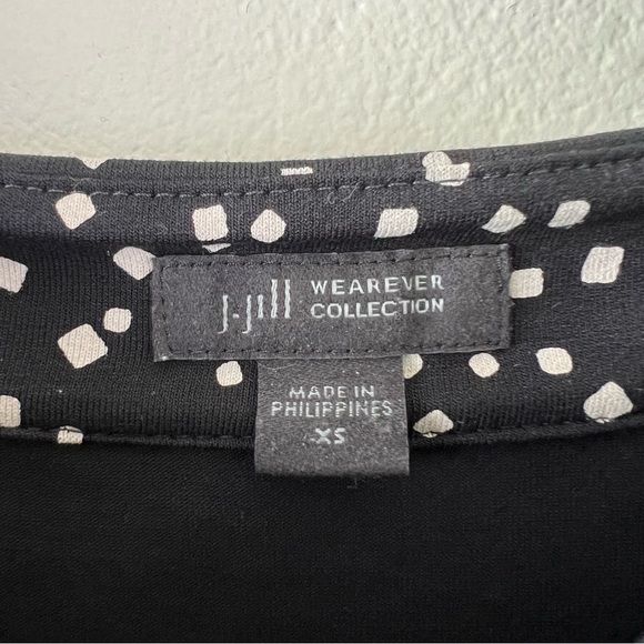 J. Jill Wearever Collection Decorative Square Neck Flowy Sleeved Top - Picture 10 of 10